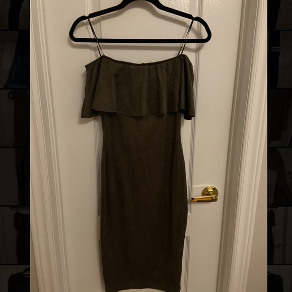Lovely Day off the shoulder, midi suede bodycon dress in olive green size small - Picture 2 of 3